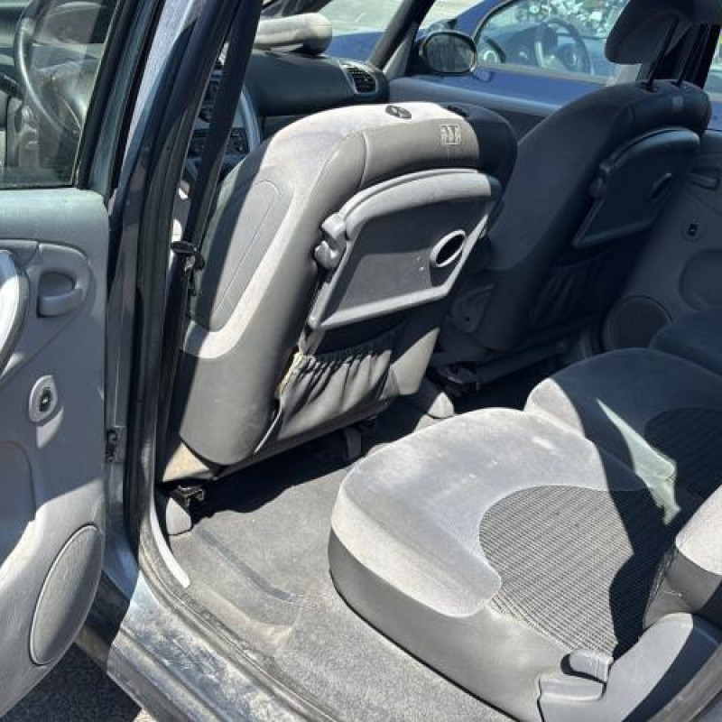Feu arriere principal gauche (feux) CITROEN XSARA PICASSO Photo n°16