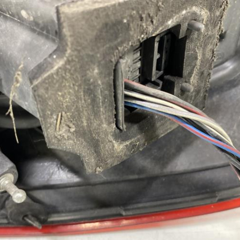 Feu arriere principal gauche (feux) RENAULT GRAND SCENIC 2 Photo n°4
