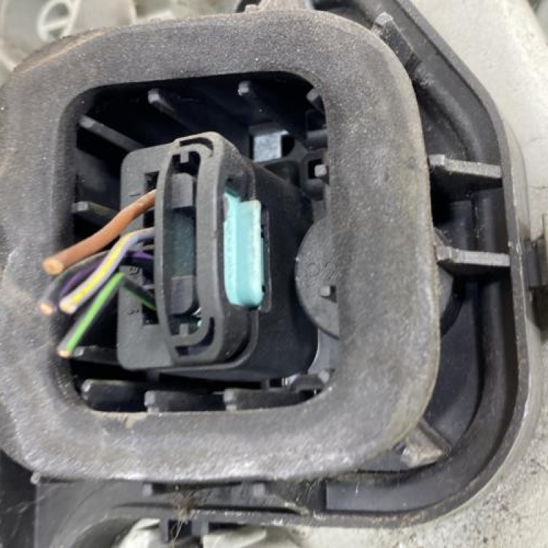 Feu arriere principal droit (feux) VOLKSWAGEN GOLF 5 Photo n°4