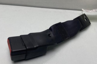 Attache ceinture arriere gauche NISSAN JUKE 1