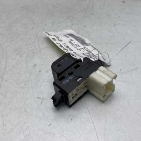 Interrupteur de leve vitre avant droit NISSAN NOTE 2