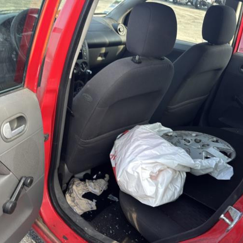 Custode arriere gauche FORD FIESTA 5 Photo n°14