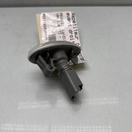 Repetiteur clignotant avant droit  (Feux) PEUGEOT 108