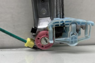 Leve vitre electrique avant droit OPEL CORSA D