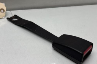 Attache ceinture avant gauche TOYOTA YARIS 1