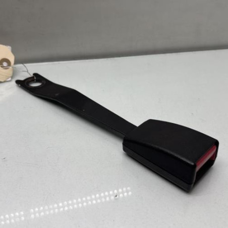 Attache ceinture avant gauche TOYOTA YARIS 1