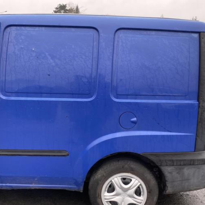 Leve vitre electrique avant gauche FIAT DOBLO 1 Photo n°8
