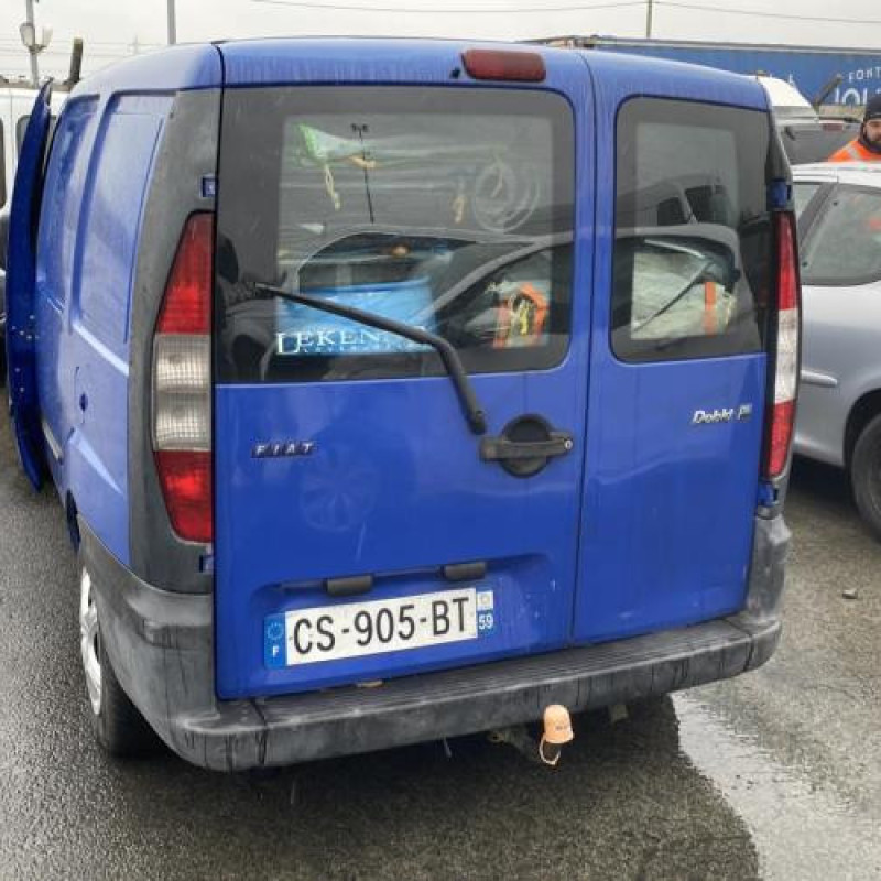 Leve vitre electrique avant gauche FIAT DOBLO 1 Photo n°17
