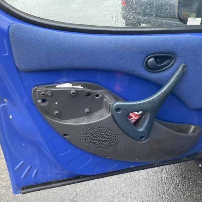 Leve vitre electrique avant gauche FIAT DOBLO 1 Photo n°18