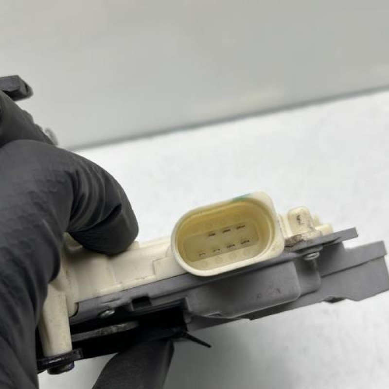 Serrure arriere droit SEAT LEON 2 Photo n°4