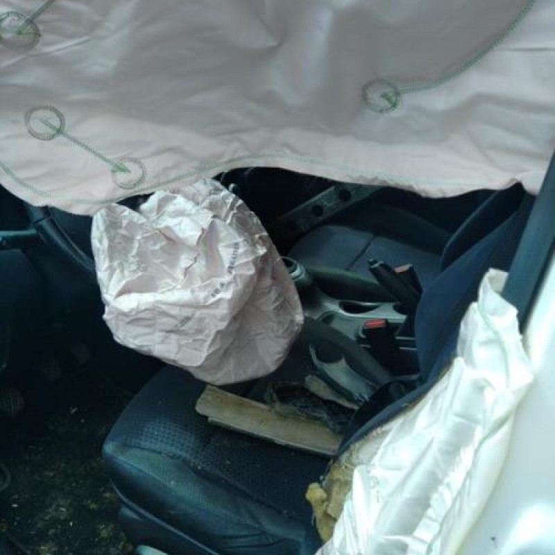 Attache ceinture avant droit NISSAN JUKE 1 Photo n°18