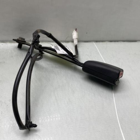 Attache ceinture avant gauche NISSAN JUKE 1