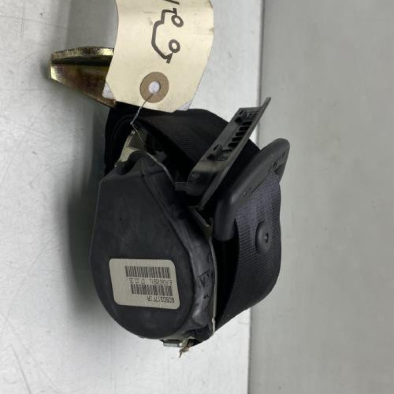 Ceinture arriere droit VOLKSWAGEN JETTA 3 Photo n°1