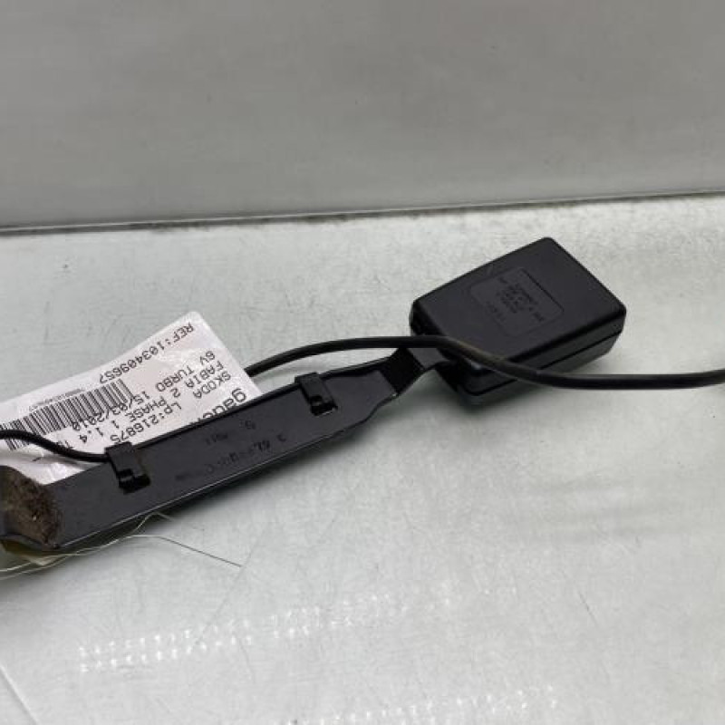 Attache ceinture avant gauche SKODA FABIA 2 Photo n°3