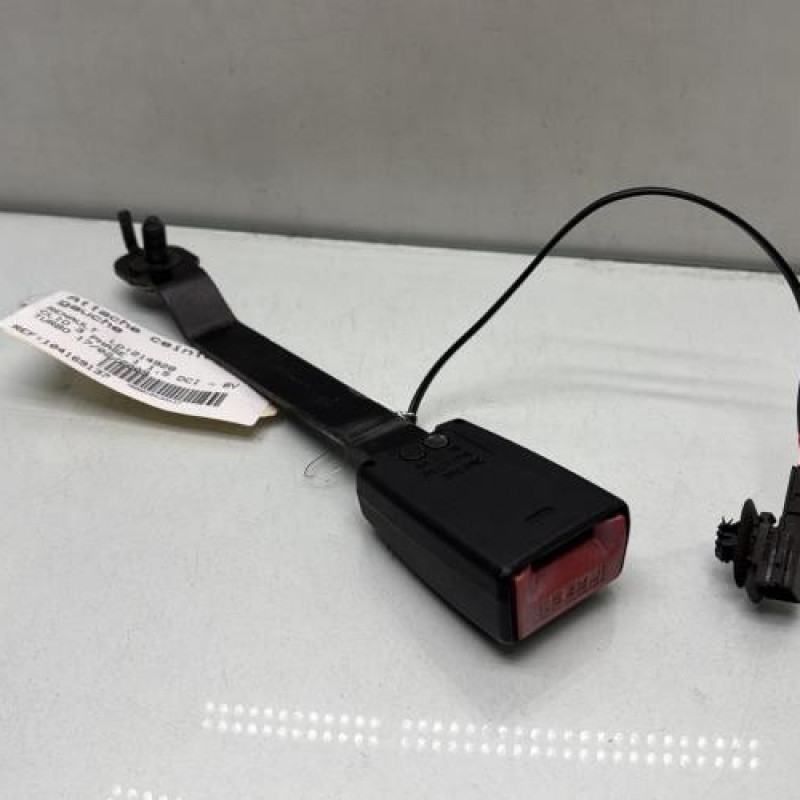 Attache ceinture avant gauche RENAULT CLIO 3 Photo n°1