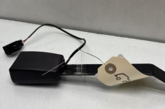 Attache ceinture avant gauche RENAULT CLIO 3