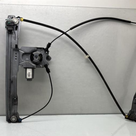 Leve vitre electrique avant gauche RENAULT CLIO 3 Photo n°1