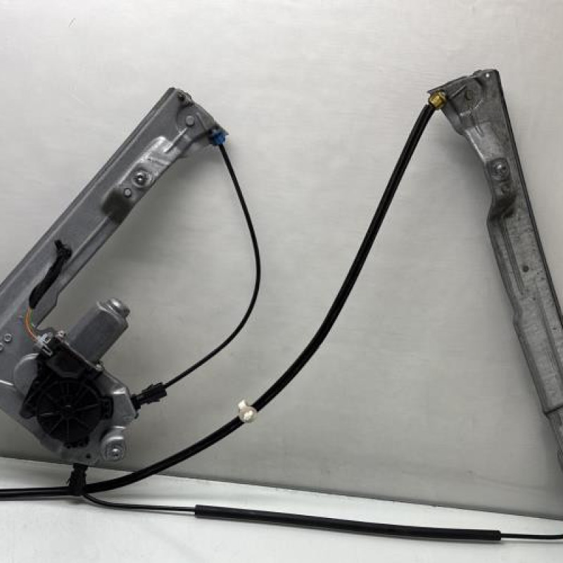 Leve vitre electrique avant gauche RENAULT CLIO 3 Photo n°7