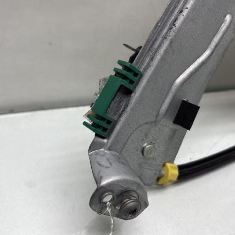 Leve vitre electrique avant gauche RENAULT CLIO 3 Photo n°8