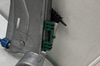 Leve vitre electrique avant gauche RENAULT CLIO 3