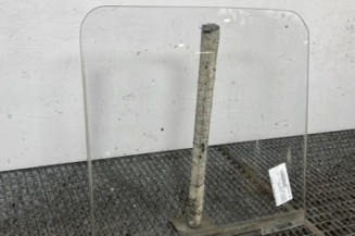 Vitre avant droit RENAULT MASTER 1