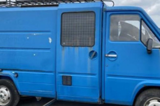Vitre avant droit RENAULT MASTER 1