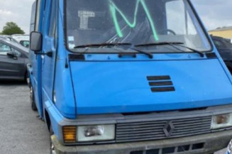 Vitre avant droit RENAULT MASTER 1