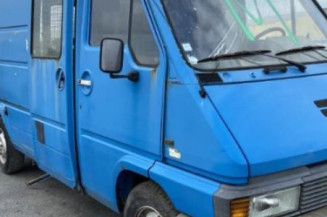 Vitre avant droit RENAULT MASTER 1