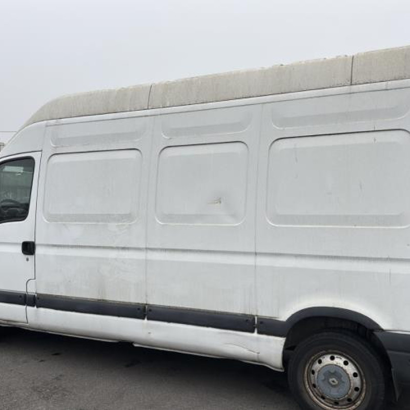 Vitre avant droit RENAULT MASTER 2 Photo n°11