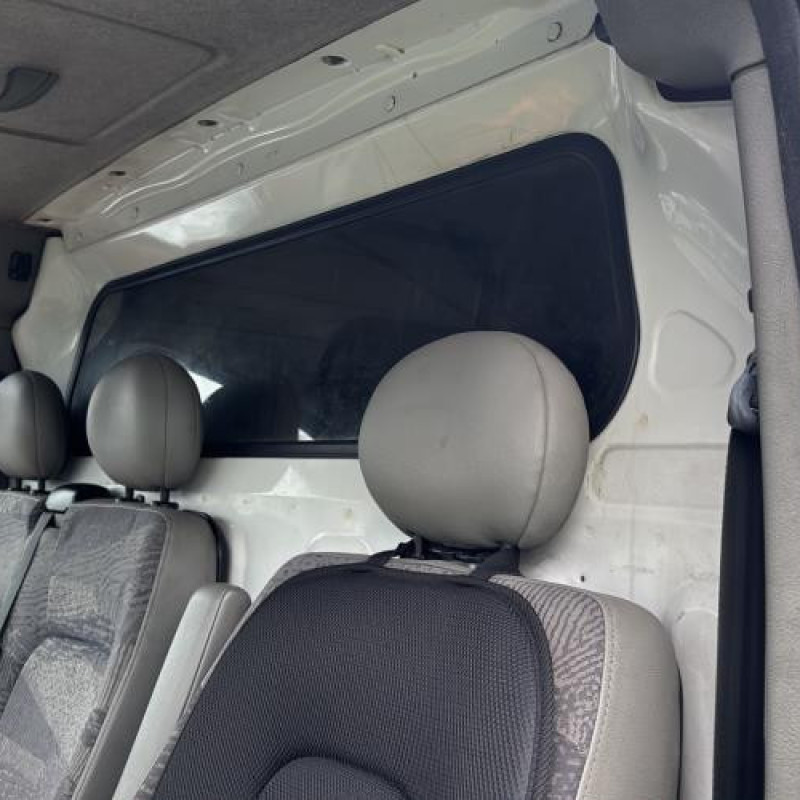 Vitre avant droit RENAULT MASTER 2 Photo n°14