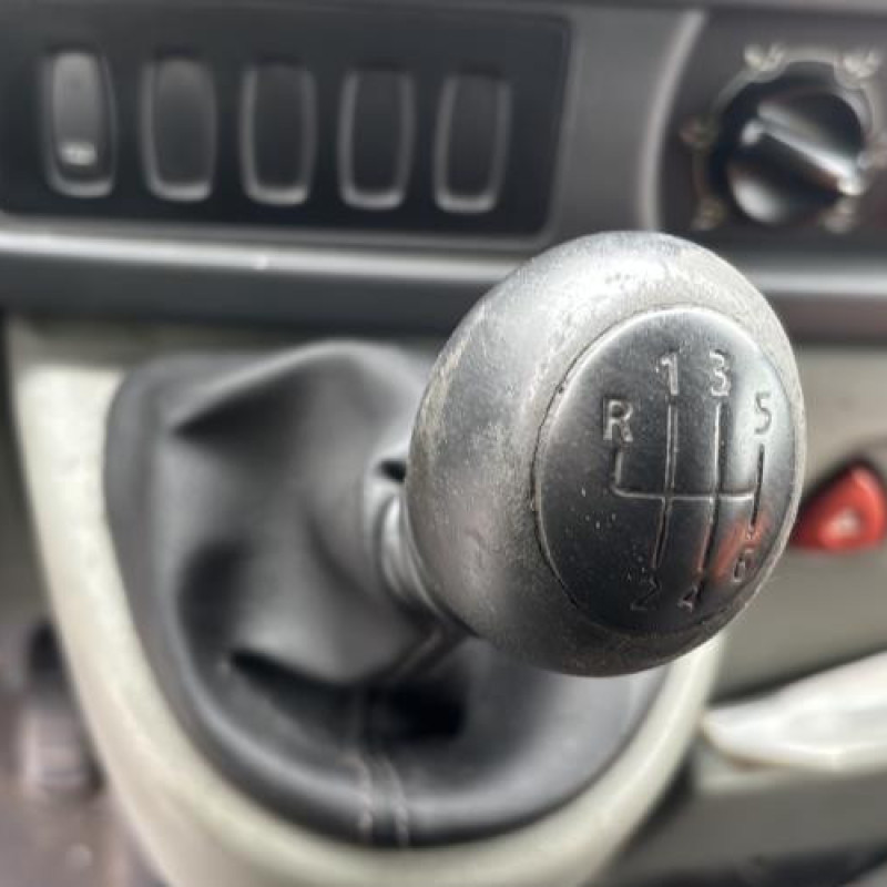 Vitre avant droit RENAULT MASTER 2 Photo n°18
