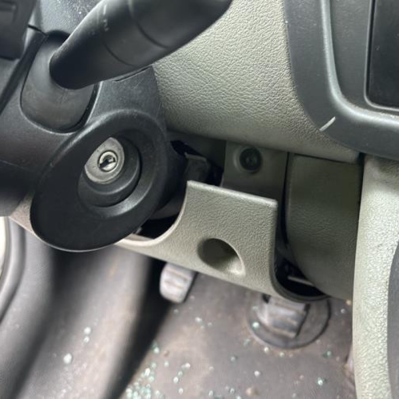 Vitre avant droit RENAULT MASTER 2 Photo n°19