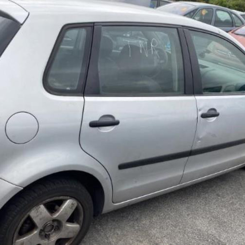 Feu arriere principal gauche (feux) VOLKSWAGEN POLO 4 Photo n°20