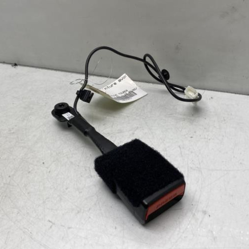 Attache ceinture avant gauche BMW SERIE 2 F45 ACTIVE Photo n°1