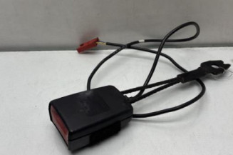 Attache ceinture avant droit MERCEDES CLASSE B 245