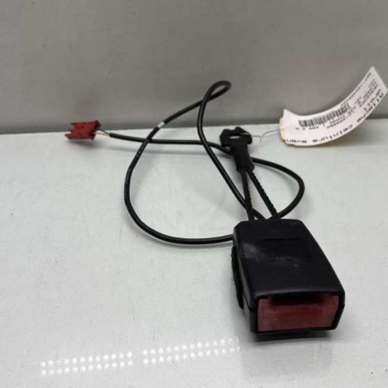 Attache ceinture avant droit MERCEDES CLASSE B 245 Photo n°3