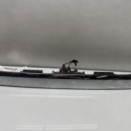Bouton de coffre MERCEDES CLASSE B 245 Photo n°1