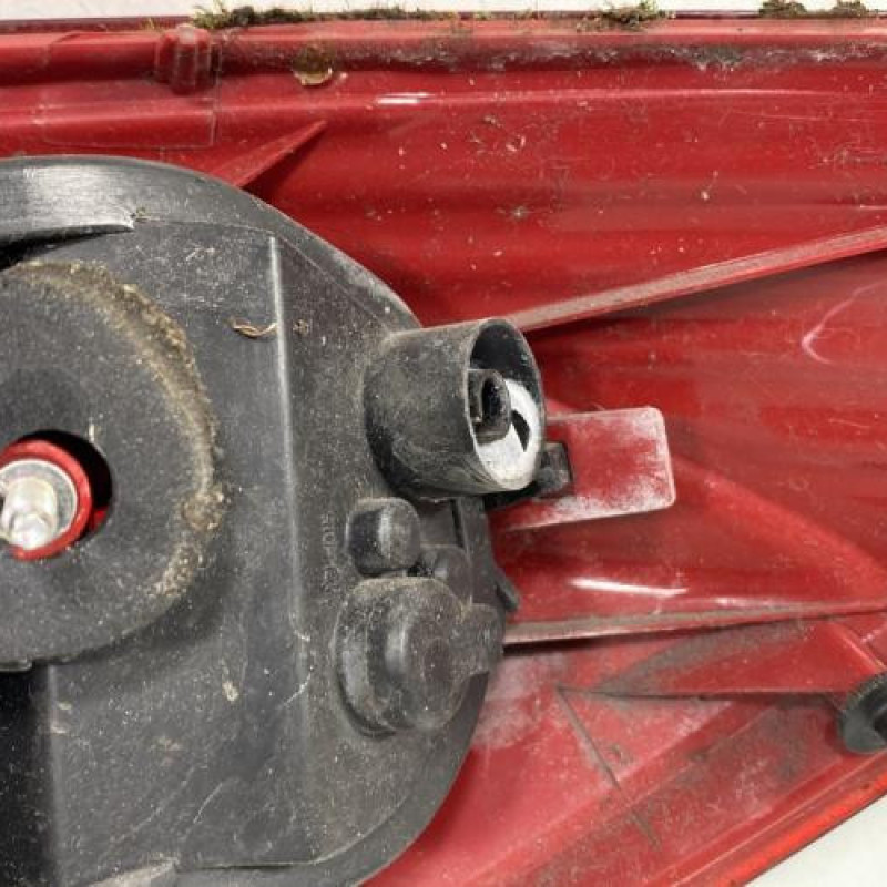 Feu arriere principal gauche (feux) OPEL CORSA D Photo n°3