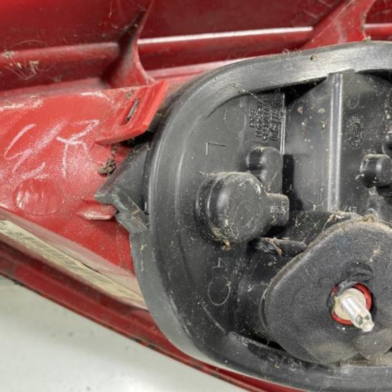 Feu arriere principal gauche (feux) OPEL CORSA D Photo n°4