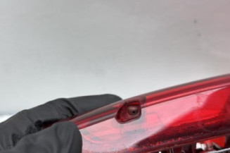 Feu arriere stop central PEUGEOT 208 1