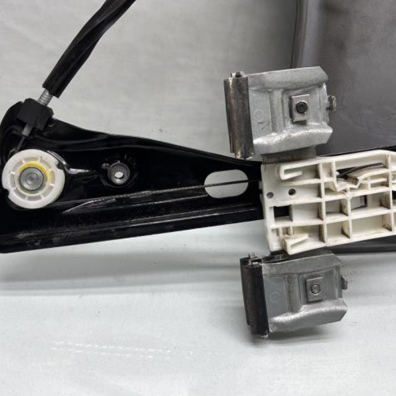 Leve vitre electrique avant droit SKODA FABIA 2 Photo n°3