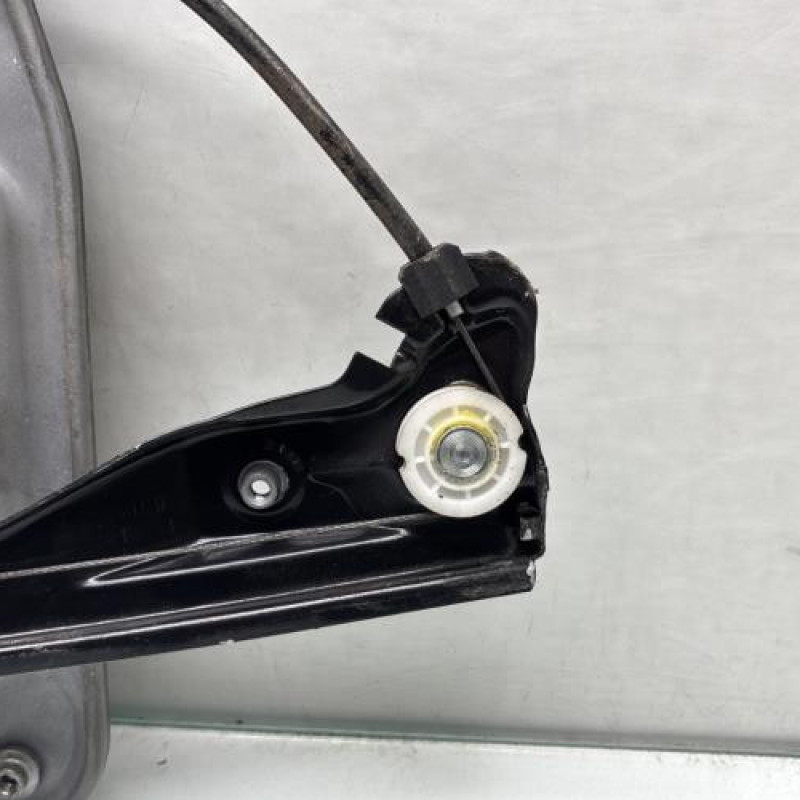 Leve vitre electrique avant droit SKODA FABIA 2 Photo n°4