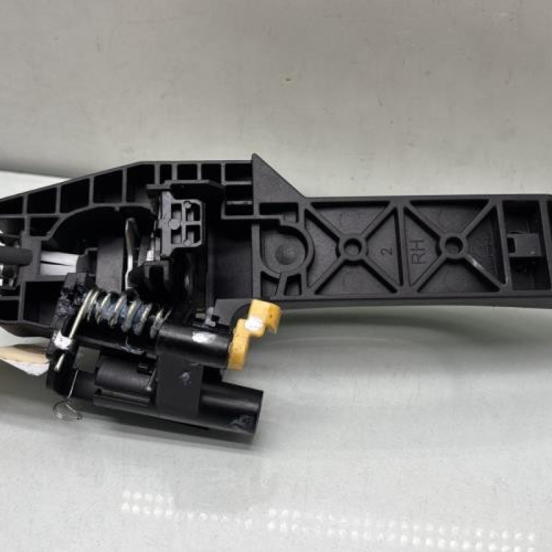 Poignee porte arriere droit HYUNDAI I 20 2 Photo n°2