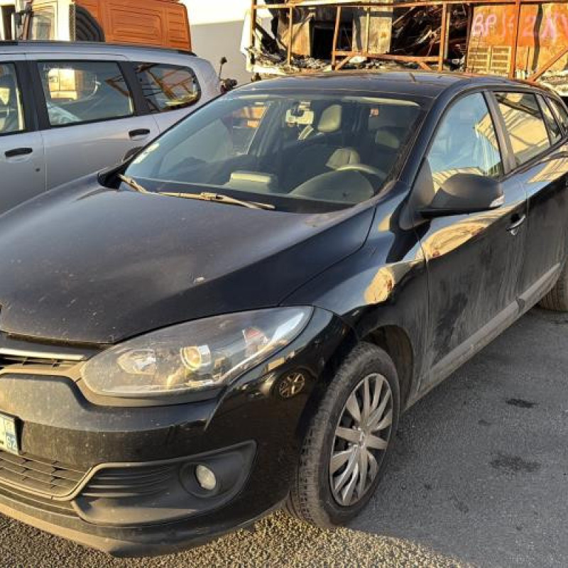 Pare choc avant RENAULT MEGANE 3 Photo n°8