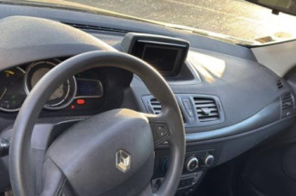 Pare choc avant RENAULT MEGANE 3