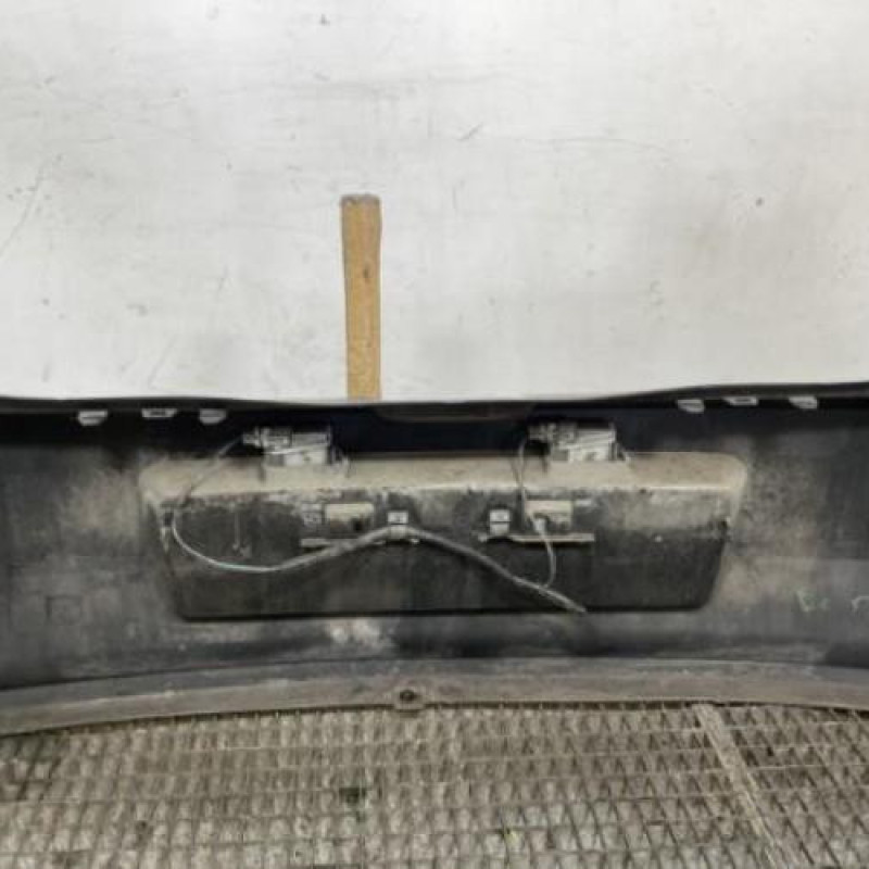 Pare choc arriere RENAULT CLIO 3 Photo n°2