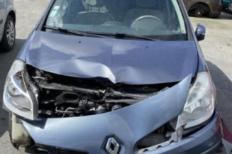 Pare choc arriere RENAULT CLIO 3