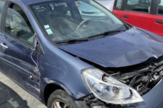 Pare choc arriere RENAULT CLIO 3