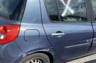 Pare choc arriere RENAULT CLIO 3