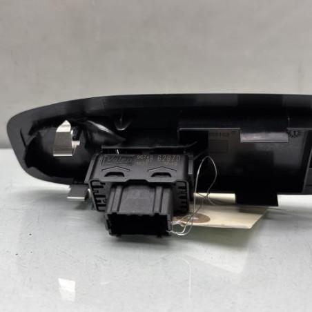 Interrupteur de leve vitre avant droit PEUGEOT 208 1